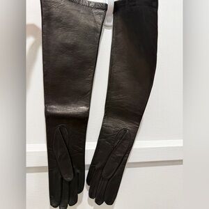 Sermoneta Gloves Black Leather Elegance